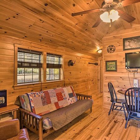 Rural Cabin Hideaway With Fire Pit And Mtn Views! Parsons Eksteriør billede